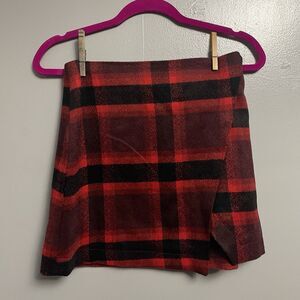 Abercrombie & Fitch Acrylic/Wool Mini Skirt Size 0 Red Black Side Zip Up